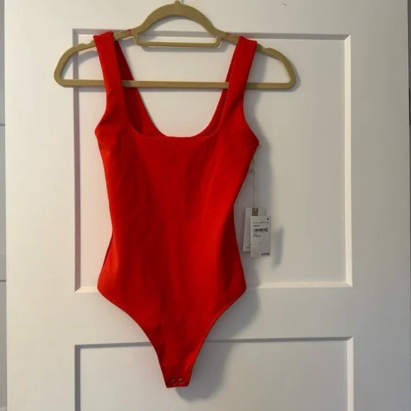 Good American bodysuit - Picture 2 of 10